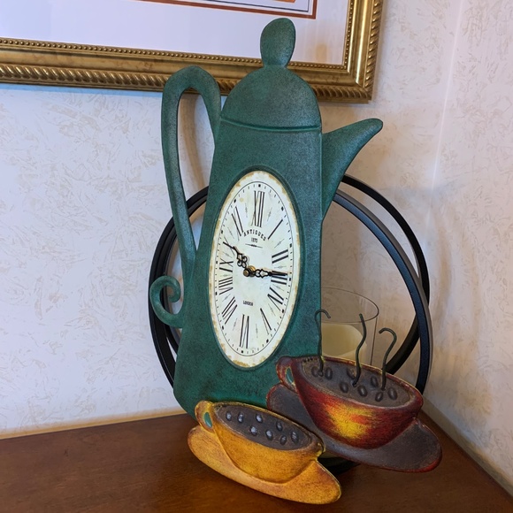 Green Coffee Pot with Cups Clock - Picture 2 of 8